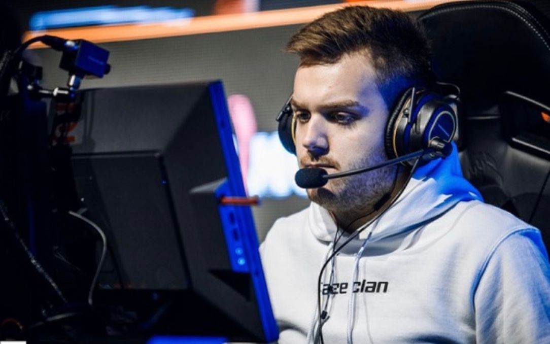 Jackeylove加入TES后比赛感想：简直太折磨